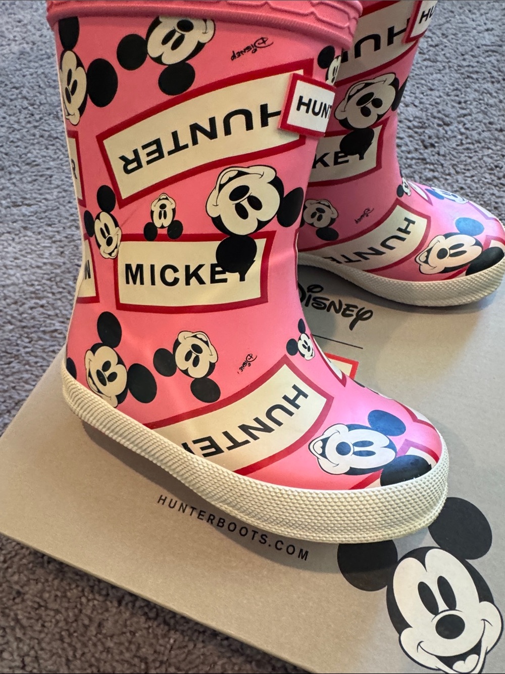 Hunter x Disney Pink Mickey Mouse Rain Boots - Size 6B / 7G - Picture 2 of 5